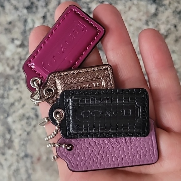 Coach Tag Set - Picture 10 of 12